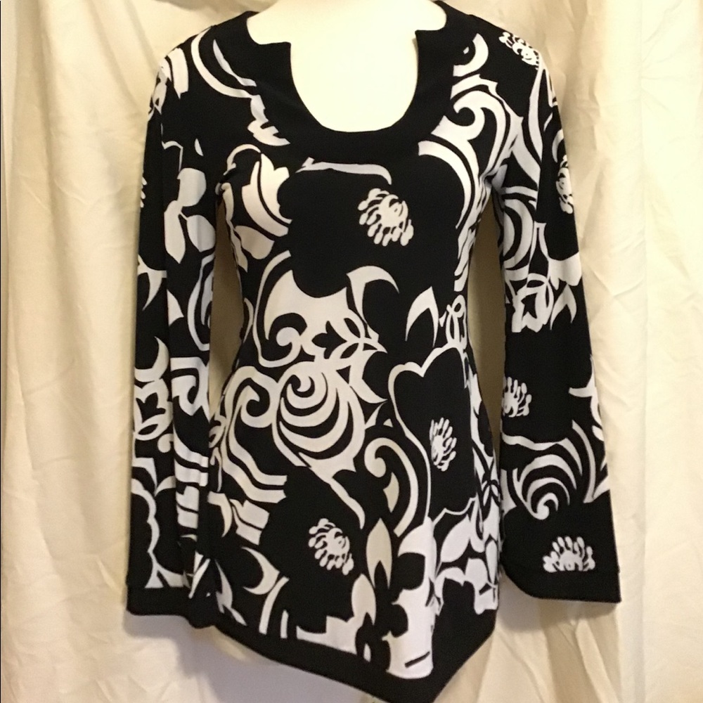 White House Black Market Blouse
